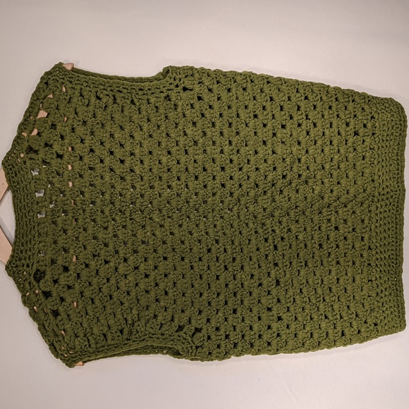 Vintage 60's handmade army green crocheted vest - Picture 2 of 2